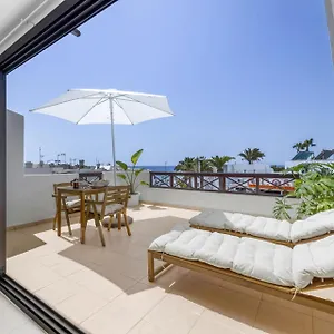 https://sun-house-puerto-del-carmen.puertodelcarmen-hotels.org